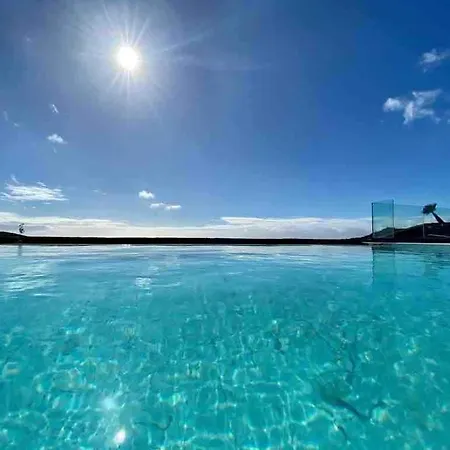 Con Piscina En Apartamento
